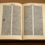 Genfer Bibel: Geschichte, Merkmale und Übersetzungen im Überblick genfer bibel